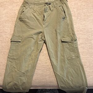 American Eagle Outfitters Men's Green Cargo Pants